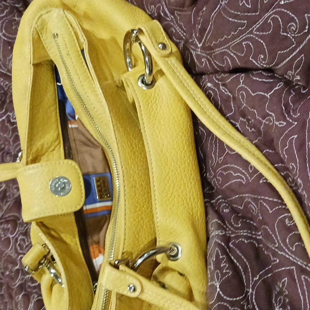 I have lots of things to sell this is just a few of them I have leather jackets